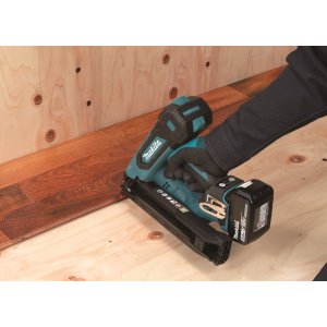 Aku hřebíkovačka Li-ion LXT 18V, bez aku   Z - Foto v akci