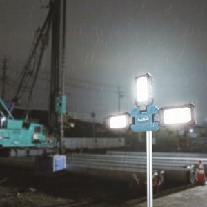 Aku stojanová LED svítilna Li-ion LXT/XGT 40V   Z - IP56