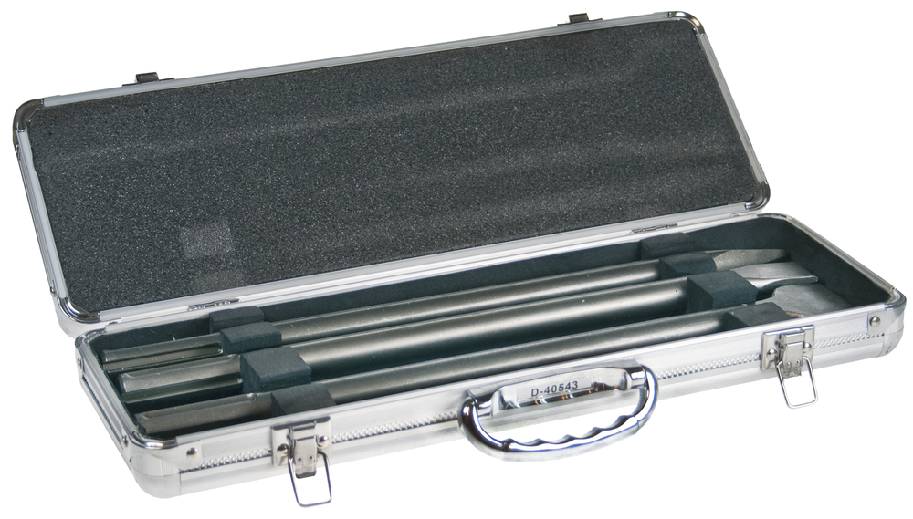 Makita D-40543 sada sekáčů SDS-max v Al kufru: špičák 400mm, sekáč plochý 25x400mm, sekáč plochý 50x400mm, 3ks